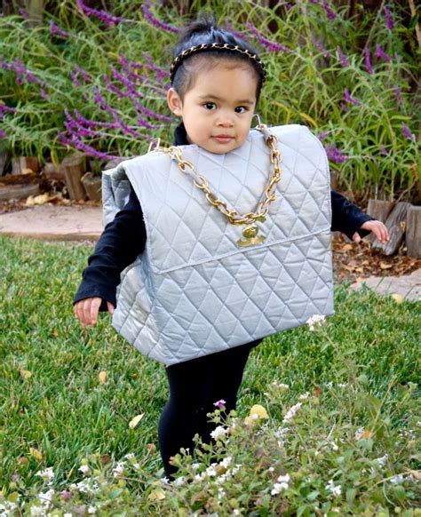 mom makes child dress up as chanel purse|Kids Dressed Up As Chanel Bags Will Put Other Trick.